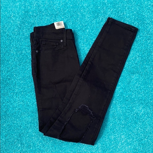 Levi jeans NWT. High rise skinny. Size 25 - Picture 2 of 7